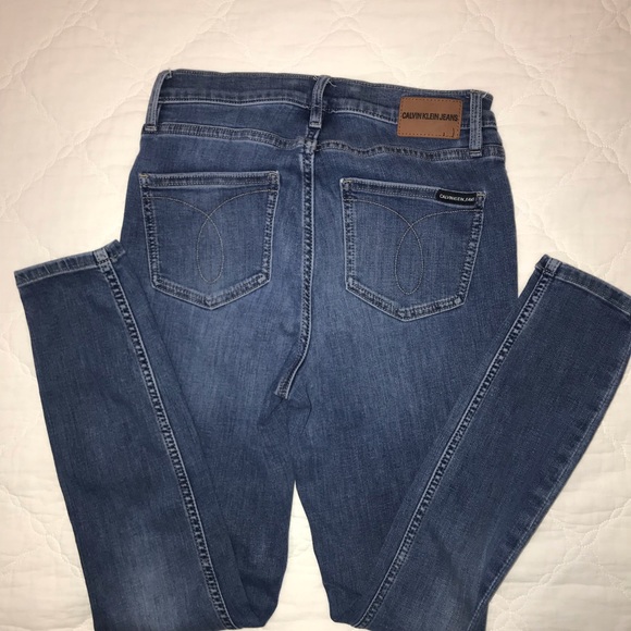 Calvin Klein Jeans Women’s Size 6 - Picture 2 of 5